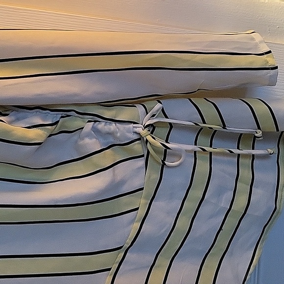 Striped black and yellow blouse - Picture 3 of 4